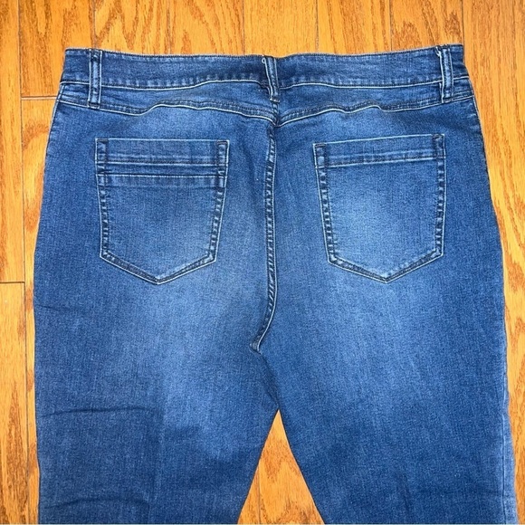 Libby Edelman Blue Two-Tone Cropped Frayed Hem Jeans Size 16 - Picture 5 of 9